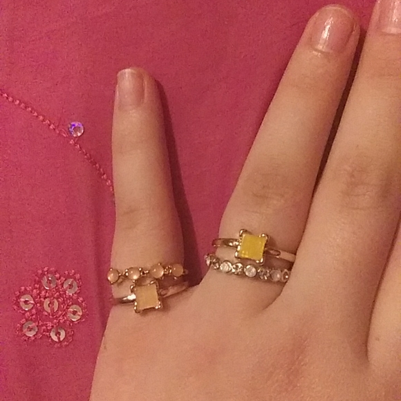 A set of 4 rings - Picture 5 of 7